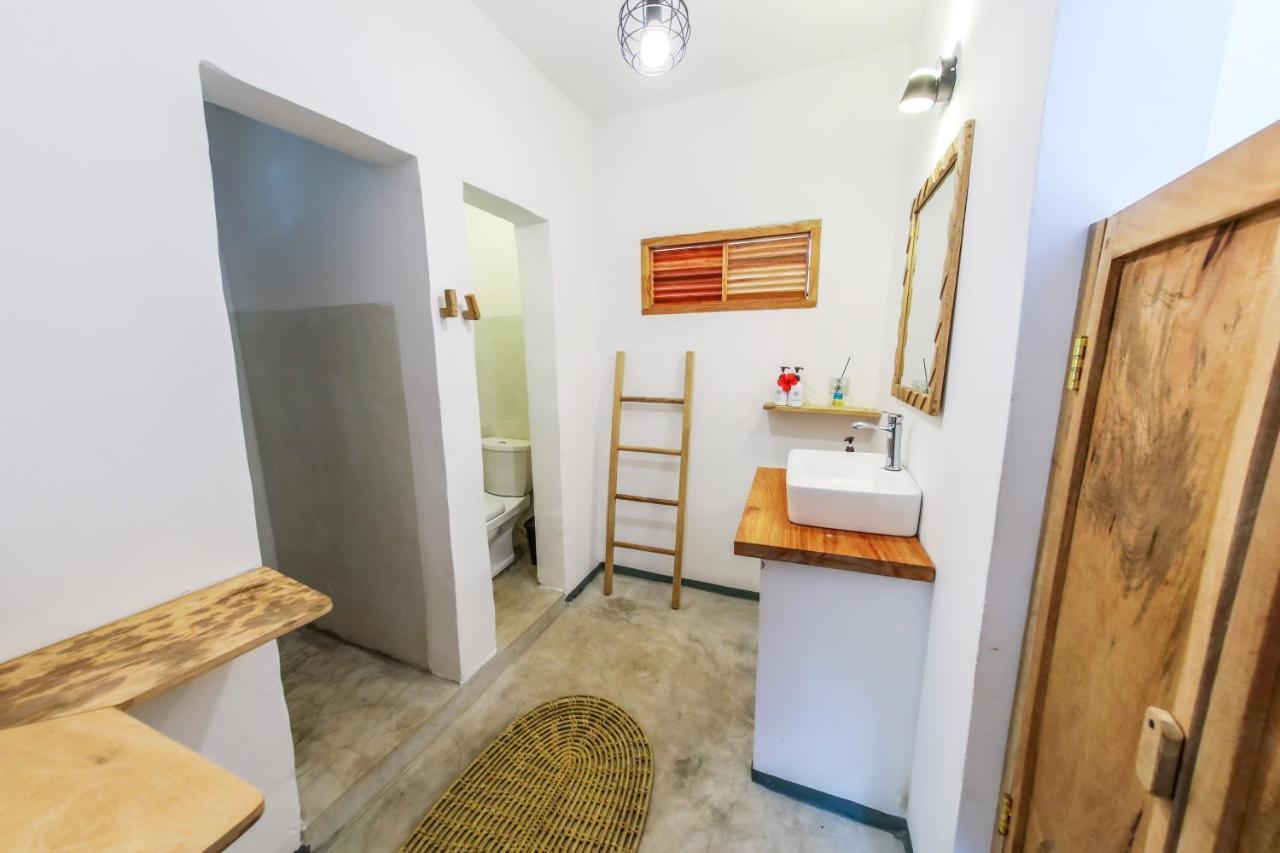 Natural Garden Boutique גאמביאני