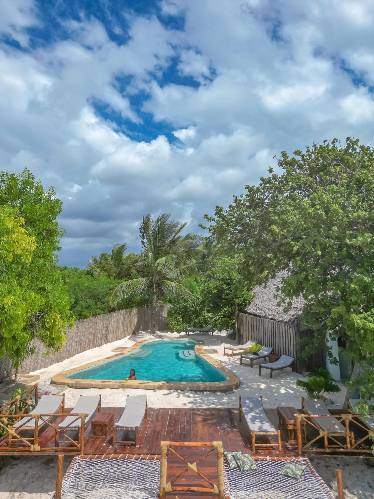 Natural Garden Boutique גאמביאני